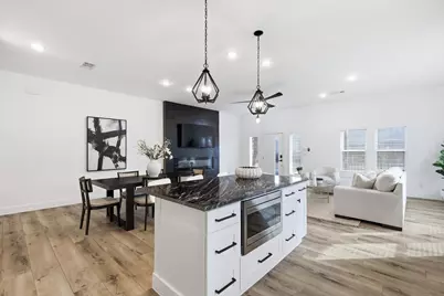 901 Elsbeth Street, Dallas, TX 75208 - Photo 15