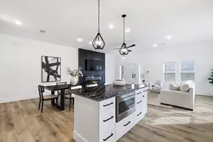 901 Elsbeth St, Dallas, TX 75208 - Photo 15