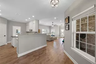 117 Lost Oaks Dr, Waco, TX 76705 - Photo 9