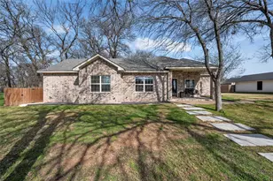 117 Lost Oaks Dr, Waco, TX 76705 - Photo 3