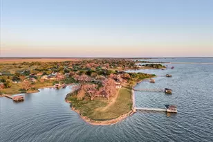 417 Pecan Point Dr, Kerens, TX 75144 - Photo 1