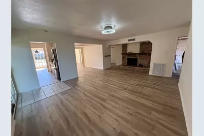 2114 Alder Trail, Grand Prairie, TX 75052 - Photo 3