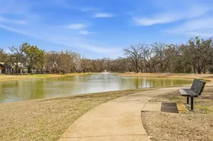508 Lakeview Cir, Burleson, TX 76028 - Photo 35