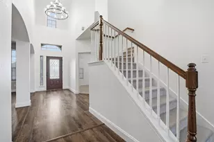 508 Lakeview Cir, Burleson, TX 76028 - Photo 3