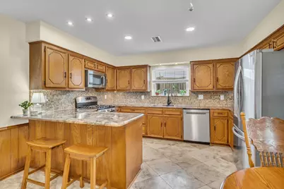 2521 Canterbury Court, Carrollton, TX 75006 - Photo 13