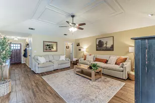 18007 Saddlehorn Ln, Mansfield, TX 76063 - Photo 3