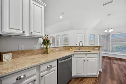 105 Canterbury Drive, Saginaw, TX 76179 - Photo 15