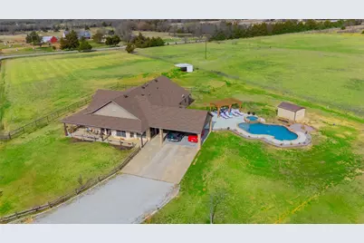 289 Blackjack Road, Valley View, TX 76272 - Photo 7