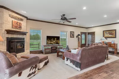 289 Blackjack Road, Valley View, TX 76272 - Photo 13