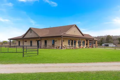 289 Blackjack Road, Valley View, TX 76272 - Photo 9