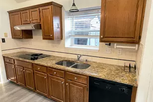 207 Clearcrest Dr, Allen, TX 75002 - Photo 9