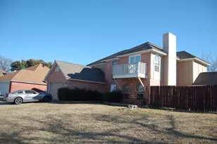5608 Fairway Cir, Haltom City, TX 76117 - Photo 3
