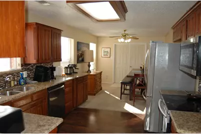 5608 Fairway Circle, Haltom City, TX 76117 - Photo 17