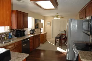 5608 Fairway Cir, Haltom City, TX 76117 - Photo 17