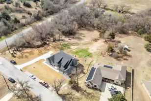 108 Bonita, Springtown, TX 76082 - Photo 3