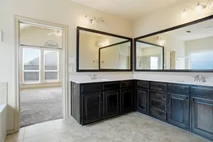 1 Duskview Ln, Edgecliff Village, TX 76134 - Photo 9