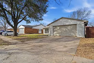 3514 Brookhurst Ln, Arlington, TX 76014 - Photo 1