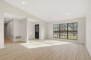 3514 Brookhurst Ln, Arlington, TX 76014 - Photo 5