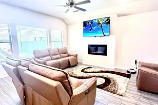 6718 Goldenrain Dr, Venus, TX 76084 - Photo 9