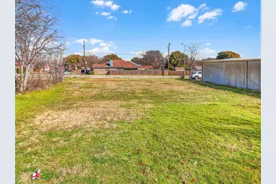 4320 Glenview Drive, Haltom City, TX 76117 - Photo 9