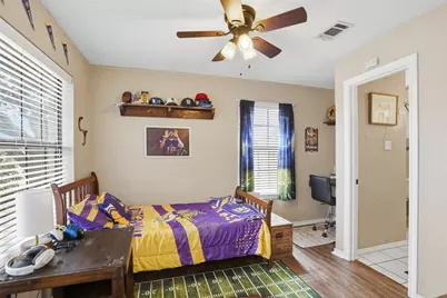 1602 Hyde Park Boulevard, Cleburne, TX 76033 - Photo 21