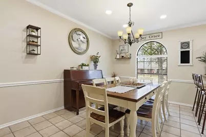 1602 Hyde Park Boulevard, Cleburne, TX 76033 - Photo 9