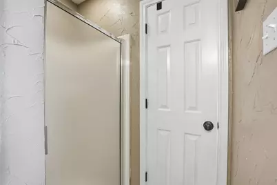 1602 Hyde Park Boulevard, Cleburne, TX 76033 - Photo 23