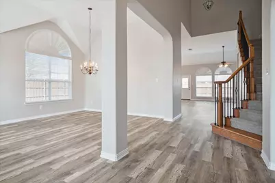 13514 Valencia Drive, Frisco, TX 75035 - Photo 9