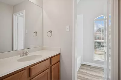 13514 Valencia Drive, Frisco, TX 75035 - Photo 17