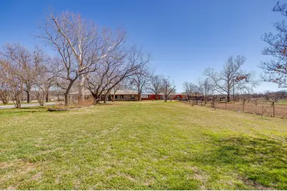 1375 Withers Road, Mineral Wells, TX 76067 - Photo 21