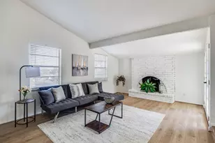 1822 Woodbury, Carrollton, TX 75007 - Photo 9