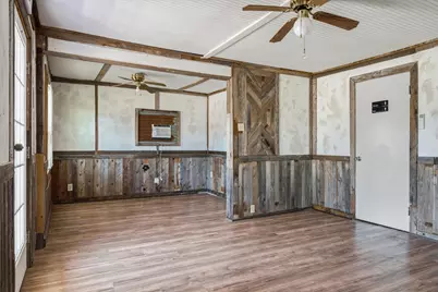 705 E Pine Street, Edgewood, TX 75117 - Photo 13