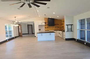 190 Thunderbird Dr, Mabank, TX 75156 - Photo 9