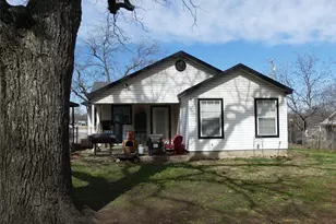 307 Rock St, Bowie, TX 76230 - Photo 33