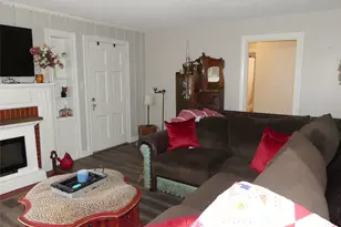 307 Rock St, Bowie, TX 76230 - Photo 23