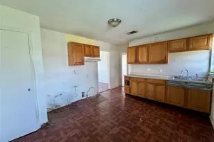 3215 S Llewellyn Ave, Dallas, TX 75224 - Photo 7