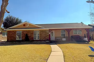 1410 Bowie St, Garland, TX 75042 - Photo 1