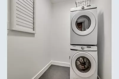 2200 W 10th Street, Dallas, TX 75208 - Photo 21