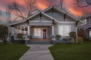 2200 W 10th St, Dallas, TX 75208 - Photo 1