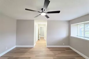 1302 La Salle Dr, Sherman, TX 75090 - Photo 7