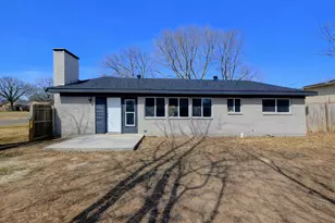 1302 La Salle Dr, Sherman, TX 75090 - Photo 3