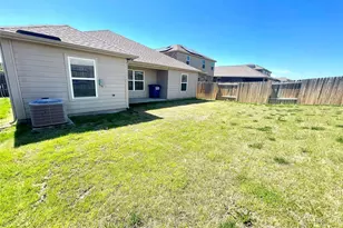 1608 Blackburn Way, Princeton, TX 75407 - Photo 15