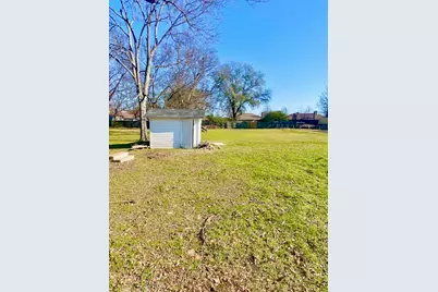1420 S Broadway Street, Sulphur Springs, TX 75482 - Photo 3