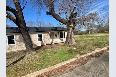 1844 W Houston Street, Paris, TX 75460 - Photo 1