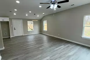 1844 W Houston St, Paris, TX 75460 - Photo 3