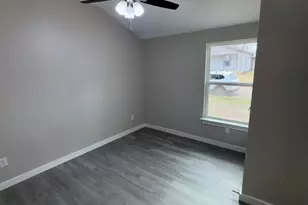 1844 W Houston St, Paris, TX 75460 - Photo 11