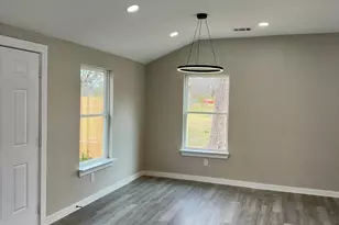 1844 W Houston St, Paris, TX 75460 - Photo 9