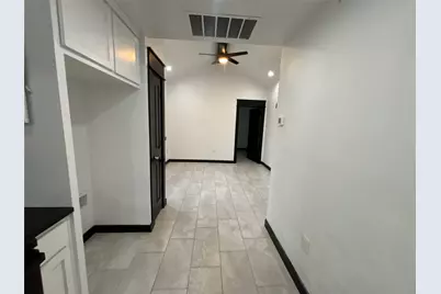 300 Avenue B, Ennis, TX 75119 - Photo 19