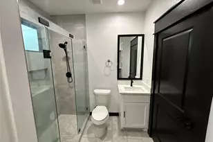 300 Ave B, Ennis, TX 75119 - Photo 11