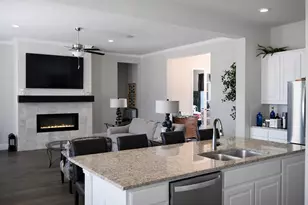 516 Midway Dr, DeSoto, TX 75115 - Photo 3